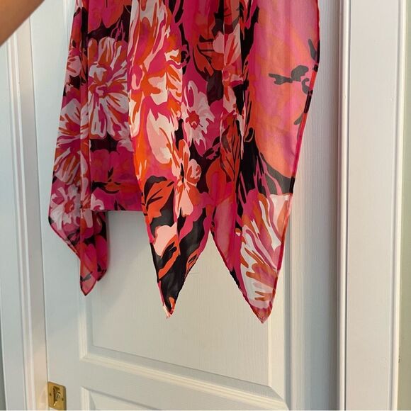 Floral Pink Sheer Chiffon Women's Top New York & CO. - Picture 10 of 10